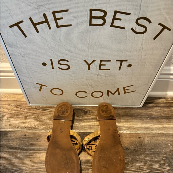 Tory Burch tan snake skin sandal - Picture 2 of 3